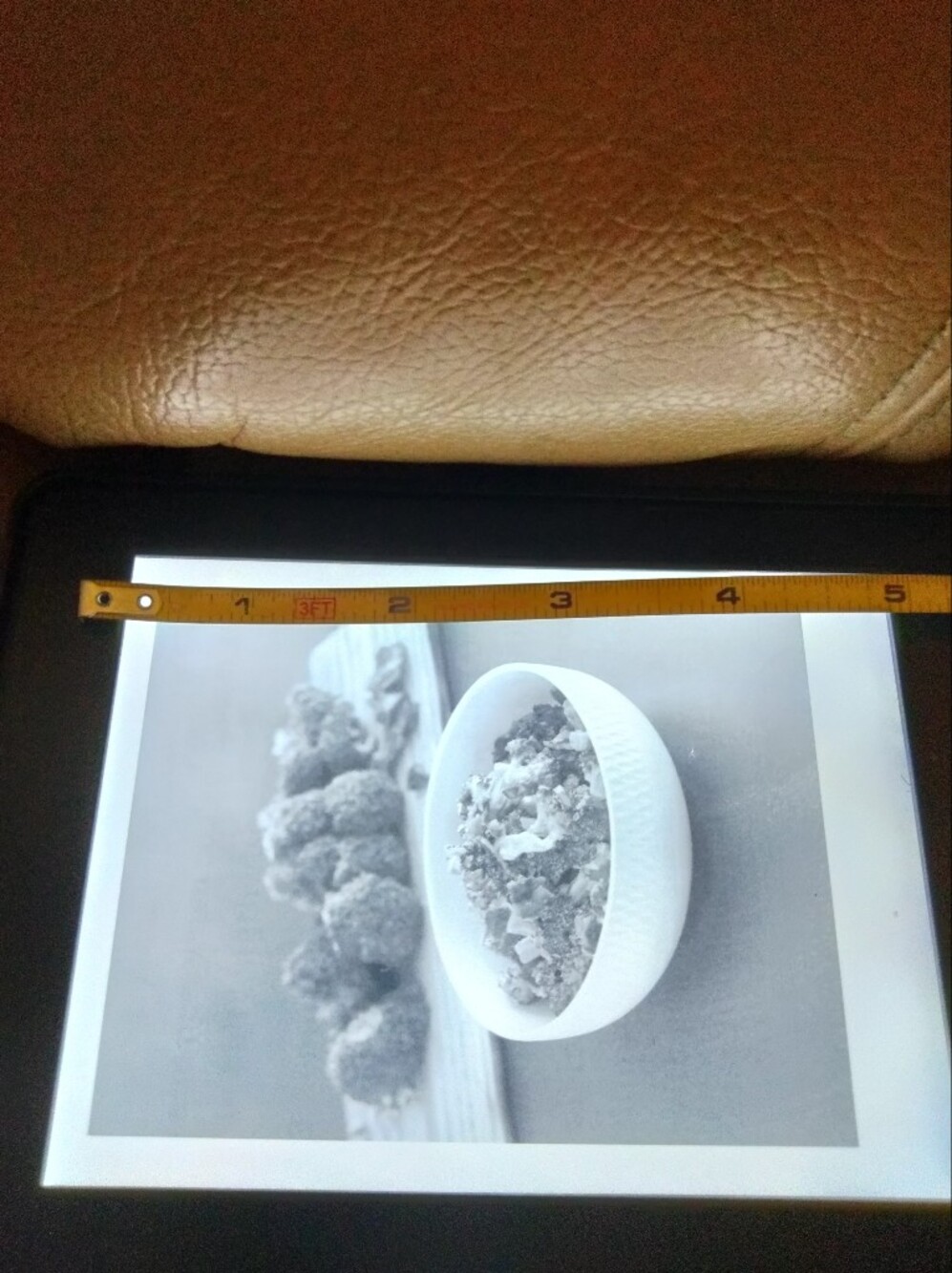 Kindle Paperwhite 7th Generation E-Reader - Picture 9 of 13